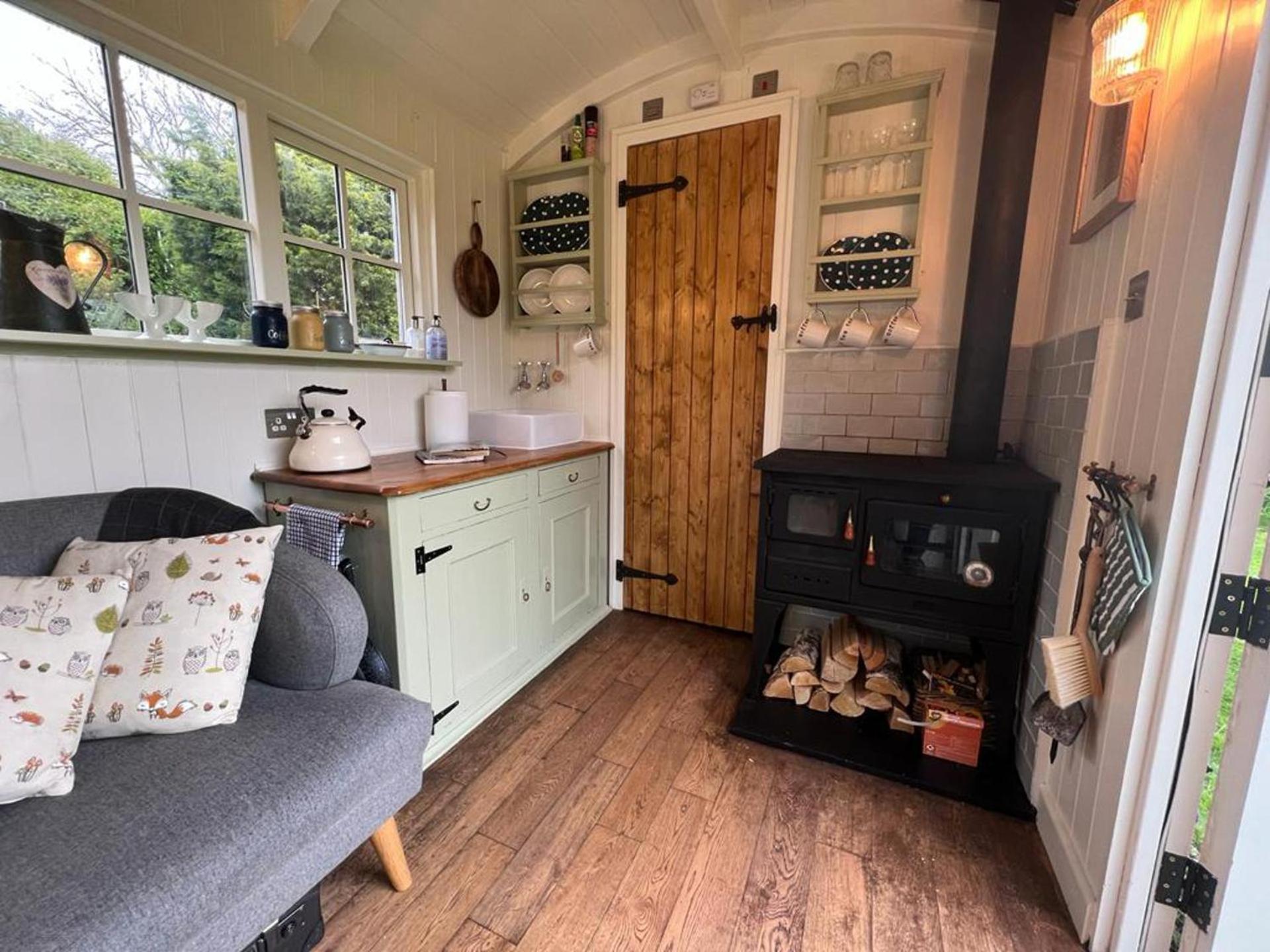Shepherd Hut Glamping In Northumberland Holiday home *